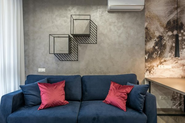 Effektive Methoden, um Ihrem Hund das Kauen an Möbeln nachhaltig abzugewöhnen