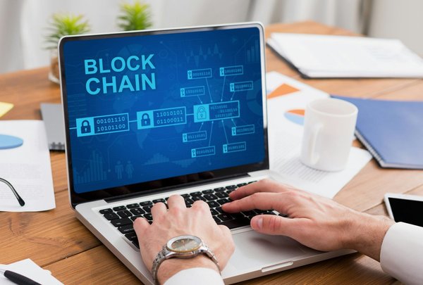 Optimierung der Supply-Chain-Effizienz: Revolutionierung durch Blockchain-Technologie